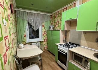 Сдам в аренду 3-ком. квартиру, 60 м2, Нижнекамск, проспект Вахитова, 31А