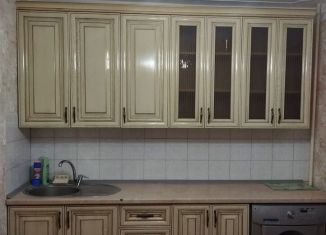 1-ком. квартира в аренду, 45 м2, Каспийск, улица Байрамова, 10А