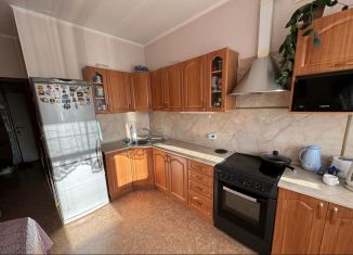 Продам 2-ком. квартиру, 57 м2, Благовещенск, Театральная улица, 79