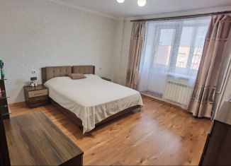 Сдам 2-комнатную квартиру, 64 м2, Иркутск, улица Баррикад, 62/7, ЖК Новоград