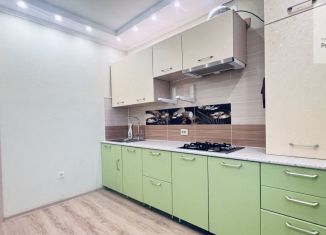 Продается 1-комнатная квартира, 30 м2, Киров, Краснополянская улица, 8