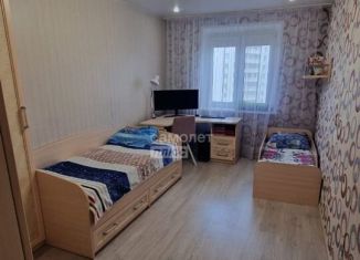 Продается 3-комнатная квартира, 70 м2, Набережные Челны, улица Аделя Кутуя, 10