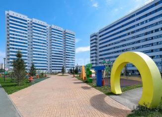 Продается 2-комнатная квартира, 57.7 м2, Новосибирск, улица Ивана Севастьянова, 9, ЖК Лето