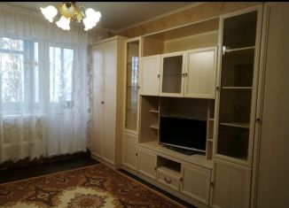 Сдам в аренду 1-ком. квартиру, 35 м2, Волгодонск, улица Гагарина, 62