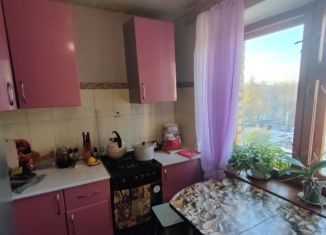 Продам двухкомнатную квартиру, 44 м2, Балаково, улица Комарова, 105