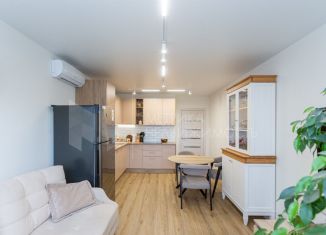 Продается трехкомнатная квартира, 81 м2, Тюмень, улица Газовиков, 34