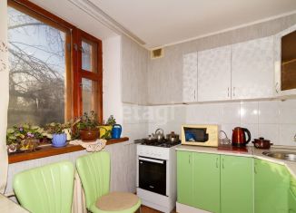 Продается 2-комнатная квартира, 52.7 м2, Челябинск, улица Коммунаров, 20А