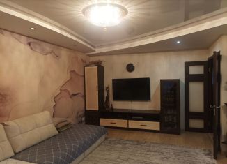 Продаю 3-ком. квартиру, 80 м2, Красноярск, улица Кутузова, 34