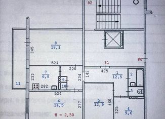 Продаю 4-ком. квартиру, 79 м2, Екатеринбург, улица 8 Марта, 185к4