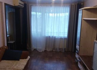 Сдаю в аренду 3-ком. квартиру, 50 м2, Амурская область, Амурская улица, 152