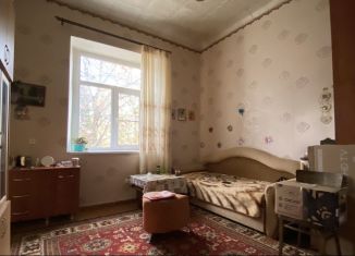 Продается 2-комнатная квартира, 36 м2, Армавир, улица Тургенева, 78