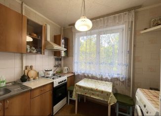 Продается 3-ком. квартира, 61 м2, Мордовия, улица Есенина, 12