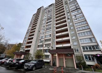 Продам двухкомнатную квартиру, 73.2 м2, Одинцово, улица Маршала Толубко, 1