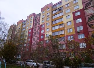 Продаю 2-ком. квартиру, 50.2 м2, Курск, улица Майский Бульвар, 34