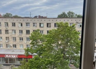 Продажа трехкомнатной квартиры, 54 м2, Выборг, Московский проспект, 11