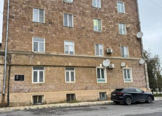 Двухкомнатная квартира на продажу, 62 м2, Каспийск, улица Ленина, 20