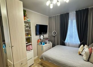 Продам 2-комнатную квартиру, 45 м2, Нижнекамск, улица Гагарина, 3