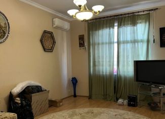 Сдам в аренду двухкомнатную квартиру, 80 м2, Обнинск, Белкинская улица, 43А