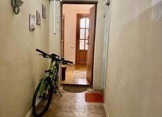 Сдается в аренду 2-ком. квартира, 90 м2, Севастополь, Новороссийская улица, 5