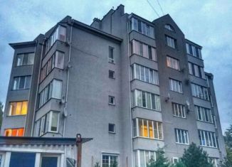 Продам четырехкомнатную квартиру, 134.4 м2, Калининград, Ленинградский район, Пролетарская улица, 74Б