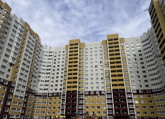 Продаю 2-комнатную квартиру, 62 м2, Оренбург, улица Автомобилистов, 2Д