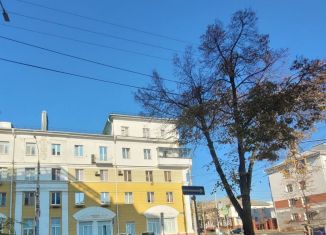 Продаю 2-ком. квартиру, 60 м2, Белгород, проспект Славы, 58