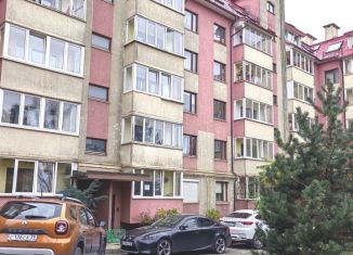 Продаю пятикомнатную квартиру, 133 м2, Калининградская область, Сиреневый переулок, 1