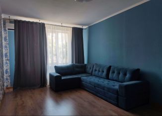 Продажа 2-ком. квартиры, 65 м2, Симферополь, Камская улица, 37