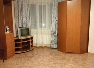 Аренда 1-ком. квартиры, 40 м2, Кемерово, улица Дружбы, 31