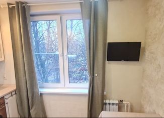 Сдается в аренду 3-ком. квартира, 64 м2, Москва, улица Генерала Антонова, 7к1, метро Воронцовская