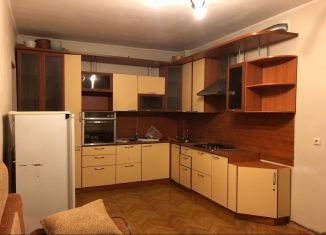 Продажа трехкомнатной квартиры, 109 м2, Казань, улица Карбышева, 63к2