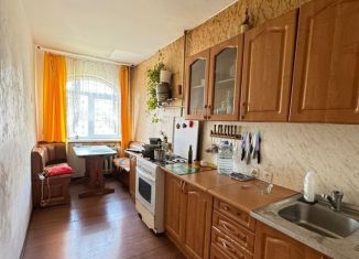 Продается двухкомнатная квартира, 49 м2, Анапа, улица Ленина, 169