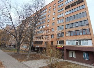 Продается 3-комнатная квартира, 64.2 м2, Курск, улица Щепкина, 11