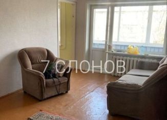 Продается 2-ком. квартира, 46 м2, Ачинск, 1-й микрорайон, 38