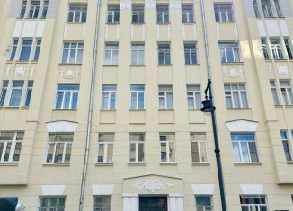 Продаю трехкомнатную квартиру, 65.4 м2, Москва, переулок Сивцев Вражек, 19, метро Смоленская