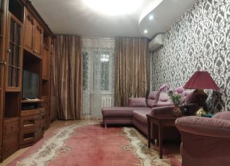 Продам 4-комнатную квартиру, 81 м2, Волгоград, улица Тургенева, 10А