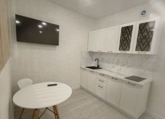 Продам 2-ком. квартиру, 35 м2, Хакасия, улица Генерала Тихонова, 8