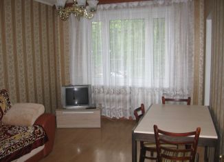 Трехкомнатная квартира в аренду, 70 м2, Москва, Вешняковская улица, 5к1, метро Новогиреево