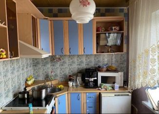 Продам 4-комнатную квартиру, 80 м2, Волгоград, бульвар Энгельса, 35А