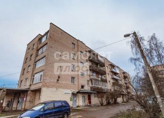 Продается двухкомнатная квартира, 49.9 м2, городской посёлок Рябово, Ленинградская улица, 1к1