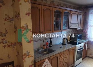 Продаю 3-комнатную квартиру, 64 м2, Челябинск, улица Чичерина, 1