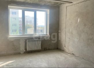 Продажа 1-ком. квартиры, 40 м2, посёлок городского типа Петра Дубрава, ЖК Земляничный, улица Строителей, 9