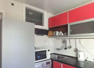 Сдам в аренду 2-ком. квартиру, 48 м2, Сочи, улица Гагарина, 38