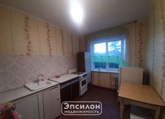 4-комнатная квартира на продажу, 77 м2, Курск, улица Ивана Петровича Павлуновского, 7