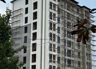 Продам квартиру со свободной планировкой, 79 м2, Нальчик, улица Затишье, 2, район Затишье