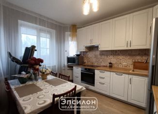 Продаю 2-комнатную квартиру, 56 м2, Курск, проспект Анатолия Дериглазова, 113