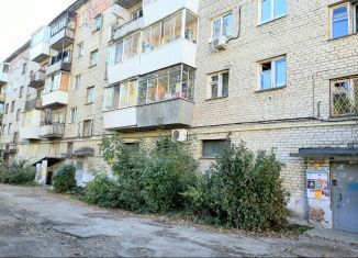 Продается 1-комнатная квартира, 30 м2, Екатеринбург, улица Бебеля, 170, метро Уральская