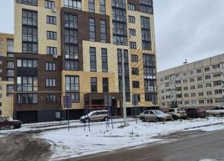 Продаю 1-ком. квартиру, 36 м2, Новочебоксарск, Восточная улица, 18