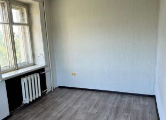 Сдам 1-ком. квартиру, 30 м2, Новокузнецк, улица Кутузова, 14