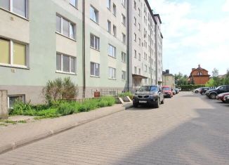 Продаю 4-комнатную квартиру, 112 м2, Калининград, Ленинградский район, Ганзейский переулок, 72